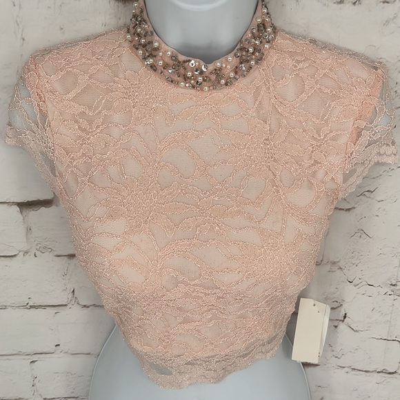 🆕Jodi Kristopher Stretch Lace Crop Top, Size XS - Picture 3 of 9
